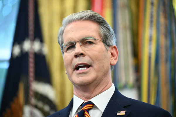 盈富配资 退款打脸！美国尴尬到家