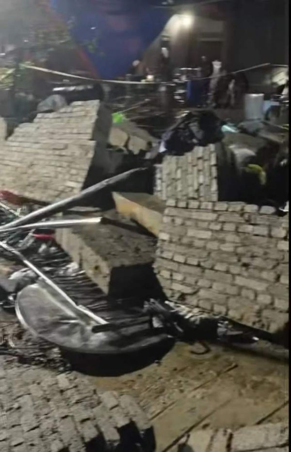 千里马配资 葬礼吃席围墙突然倒塌，砸死6人